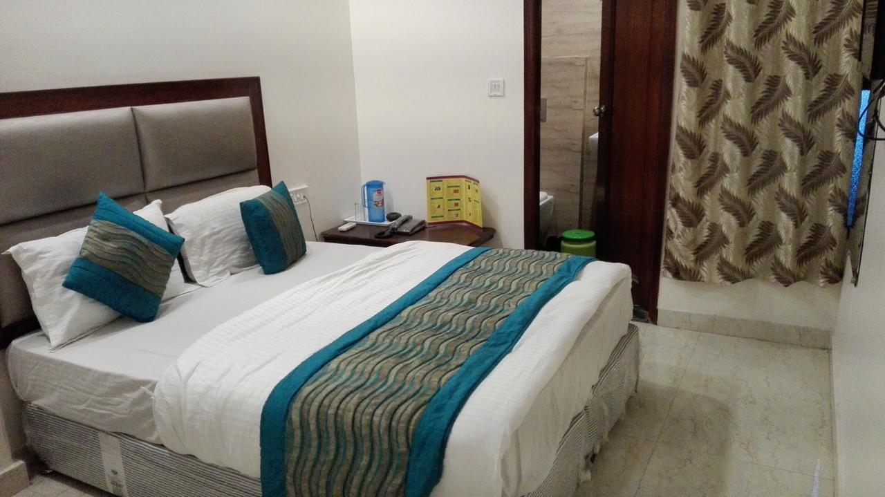Hotel Delhi Empire Dx Paharganj Exteriör bild