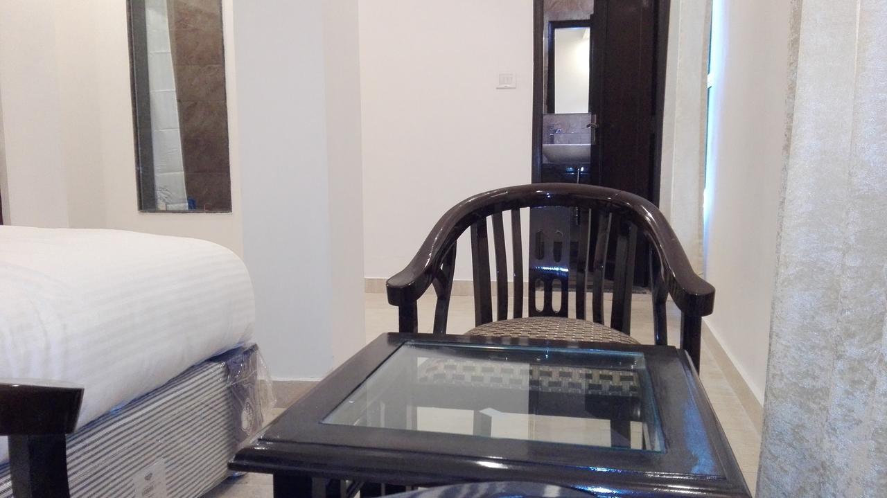 Hotel Delhi Empire Dx Paharganj Exteriör bild